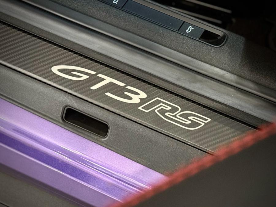 911 992 GT3 RS - Image 14